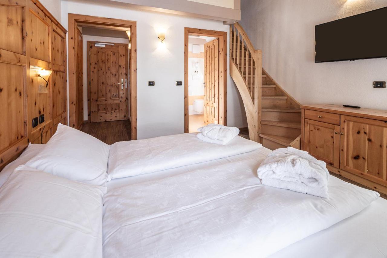 Hotel Soreghes Gran Chalet كامبيتيلو دي فاسا المظهر الخارجي الصورة