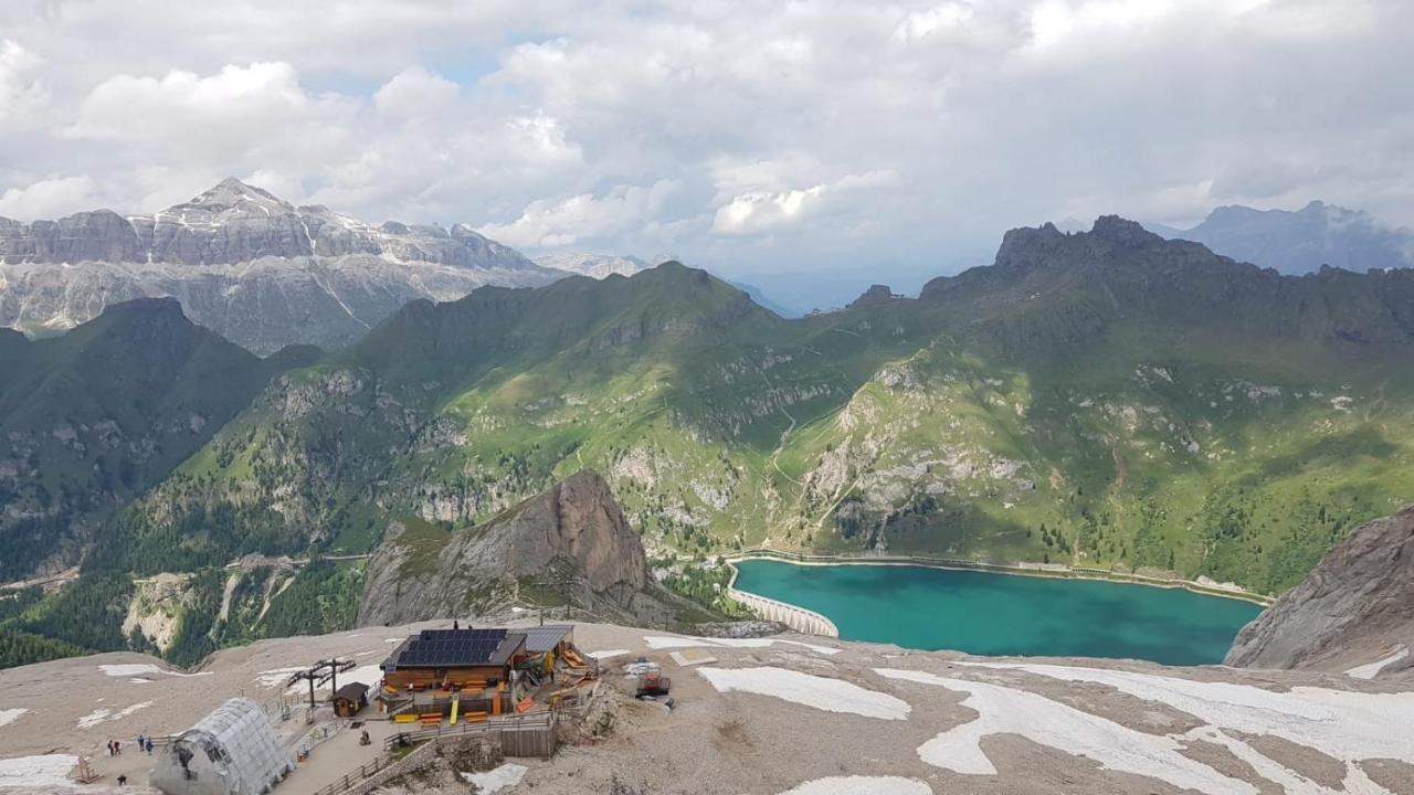 Hotel Soreghes Gran Chalet كامبيتيلو دي فاسا المظهر الخارجي الصورة