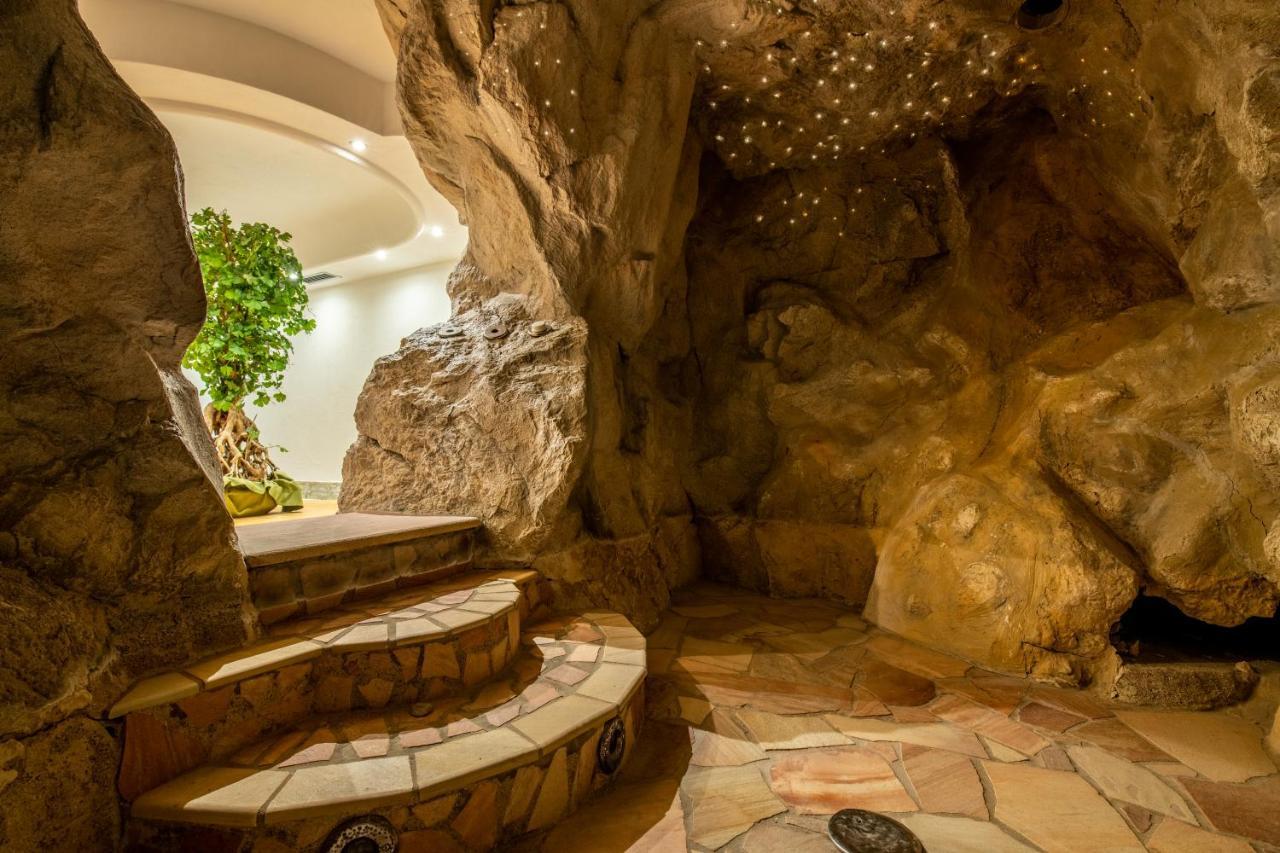 Hotel Soreghes Gran Chalet كامبيتيلو دي فاسا المظهر الخارجي الصورة